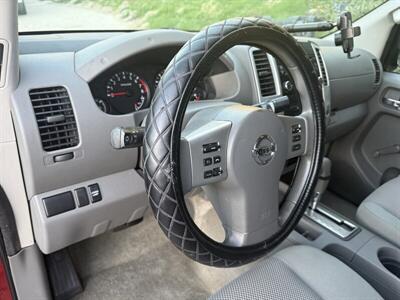 2015 Nissan Frontier SV   - Photo 16 - Reseda, CA 91335