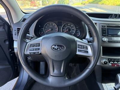 2014 Subaru Outback 2.5i   - Photo 15 - Reseda, CA 91335