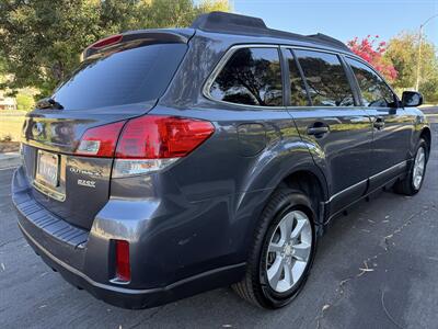 2014 Subaru Outback 2.5i   - Photo 7 - Reseda, CA 91335