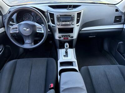 2014 Subaru Outback 2.5i   - Photo 10 - Reseda, CA 91335