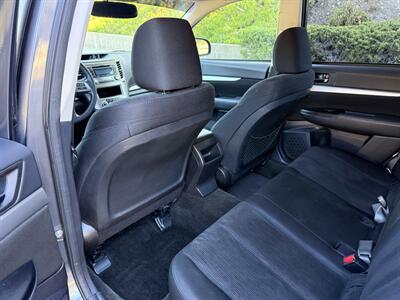 2014 Subaru Outback 2.5i   - Photo 19 - Reseda, CA 91335