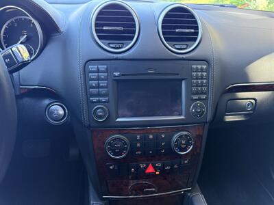 2012 Mercedes-Benz GL 350 BlueTEC   - Photo 17 - Reseda, CA 91335