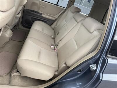 2005 Toyota Highlander   - Photo 21 - Reseda, CA 91335