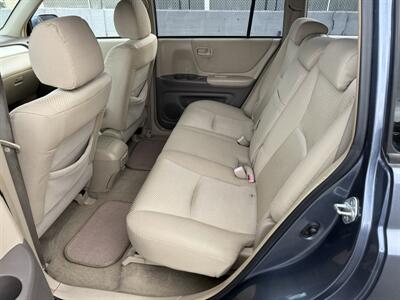 2005 Toyota Highlander   - Photo 20 - Reseda, CA 91335