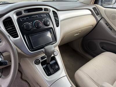 2005 Toyota Highlander   - Photo 17 - Reseda, CA 91335
