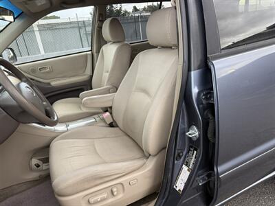 2005 Toyota Highlander   - Photo 12 - Reseda, CA 91335