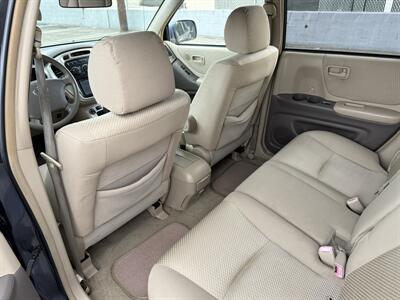 2005 Toyota Highlander   - Photo 19 - Reseda, CA 91335