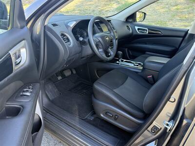 2018 Nissan Pathfinder SV   - Photo 11 - Reseda, CA 91335