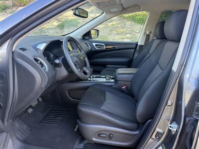 2018 Nissan Pathfinder SV   - Photo 9 - Reseda, CA 91335