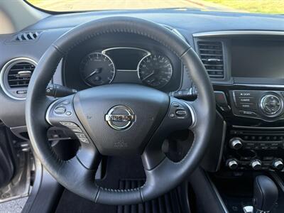 2018 Nissan Pathfinder SV   - Photo 13 - Reseda, CA 91335