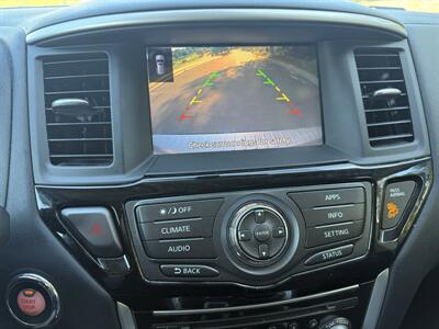 2018 Nissan Pathfinder SV   - Photo 14 - Reseda, CA 91335