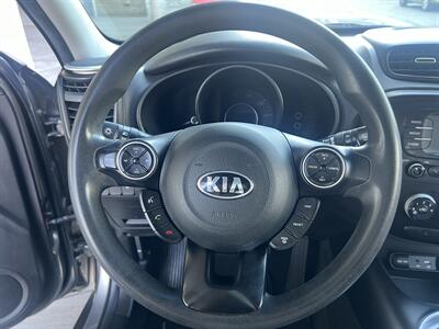 2016 Kia Soul   - Photo 15 - Reseda, CA 91335