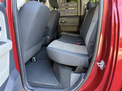 2010 Dodge Ram 1500 SLT   - Photo 19 - Reseda, CA 91335