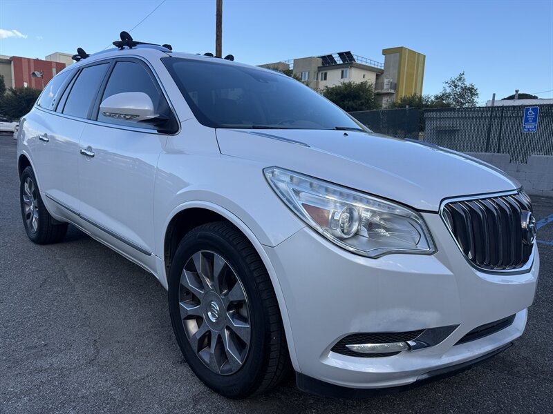 2016 Buick Enclave Premium's photo