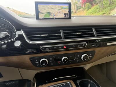 2017 Audi Q7 3.0T quattro Premium Plus   - Photo 16 - Reseda, CA 91335