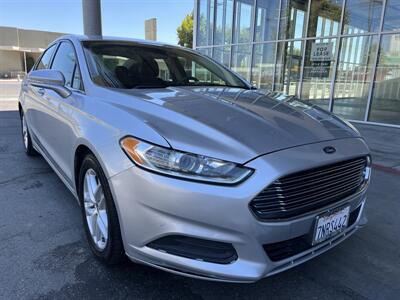 2016 Ford Fusion SE Sedan