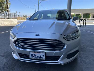 2016 Ford Fusion SE   - Photo 2 - Reseda, CA 91335