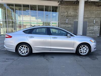 2016 Ford Fusion SE   - Photo 7 - Reseda, CA 91335