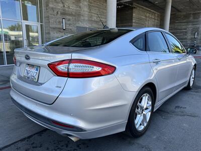 2016 Ford Fusion SE   - Photo 6 - Reseda, CA 91335