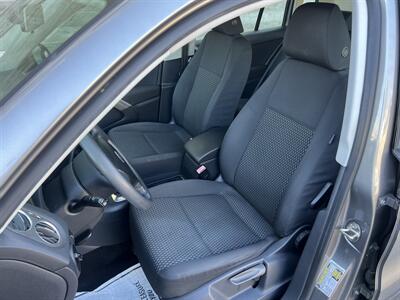 2009 Volkswagen Tiguan S   - Photo 23 - Reseda, CA 91335