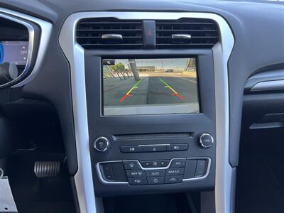 2016 Ford Fusion SE   - Photo 17 - Reseda, CA 91335