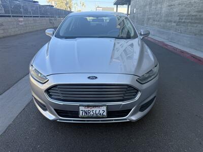 2016 Ford Fusion SE   - Photo 2 - Reseda, CA 91335