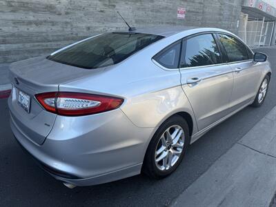 2016 Ford Fusion SE   - Photo 7 - Reseda, CA 91335