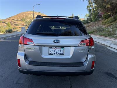 2011 Subaru Outback 2.5i Limited   - Photo 6 - Reseda, CA 91335