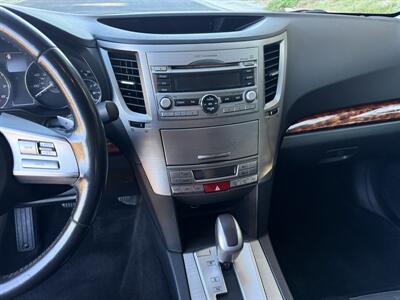 2011 Subaru Outback 2.5i Limited   - Photo 16 - Reseda, CA 91335