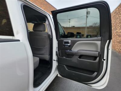 2017 Chevrolet Silverado 1500 Work Truck  4X4 -- Crew Cab 5.8ft Bed  Backup Camera - Bluetooth - NO Accident - Clean Title - All Serviced - Photo 20 - Wood Dale, IL 60191