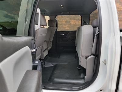 2017 Chevrolet Silverado 1500 Work Truck  4X4 --  5.3L V8 355hp -- Crew Cab -  Backup Camera - Bluetooth - NO Accident - Clean Title - All Serviced - Photo 23 - Wood Dale, IL 60191