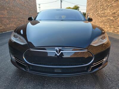 2015 Tesla Model S P85D  AWD -- 691hp -- Performance Package  - 312 Miles on Full Charge - Save $$$ on Gas - Panorama Roof - Auto Pilot - Clean Title - Photo 41 - Wood Dale, IL 60191