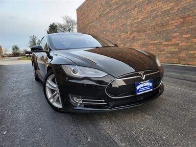 2016 Tesla Model S 70D AWD -- 250 Miles on Full Charge --  Ultra High Fidelity Sound - Autopilot - Premium Upgrades Package - Standard Suspension - Power and Lighting Package - Clean Title - Photo 3 - Wood Dale, IL 60191