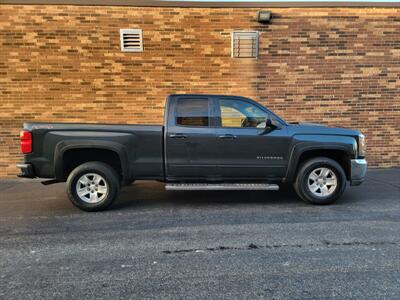 2017 Chevrolet Silverado 1500 LT 4X4 -- Extended Double Cab - Cab - 1 Owner -  Backup Camera - Bluetooth - NO  Accident - Clean Title - All Serviced - Photo 6 - Wood Dale, IL 60191