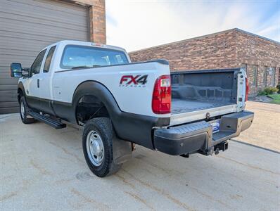 2014 Ford F-250 Super Duty XL 4X4 -- FX4 Off Road Pkg -- SuperCab  - Power Stroke 6.7L Biodiesel Turbo V8 400hp - NO Accident - All Serviced - Clean Title - Photo 4 - Wood Dale, IL 60191
