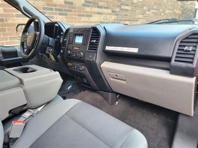 2020 Ford F-150 XL 4x4 Super Cab -- EcoBoost 2.7L Twin Turbo V6  - Backup Camera - Bluetooth - All Serviced - NO Accident - Clean Title - Photo 13 - Wood Dale, IL 60191