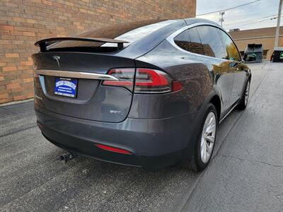 2017 Tesla Model X 90D AWD - 275 Miles on Full Charge -  Ultra High Fidelity Sound - Auto Pilot with Convenience Features - Smart Air Suspension - Save $$$ on Gas - Charge & Drive - Clean Title - WARRANTY - Photo 4 - Wood Dale, IL 60191