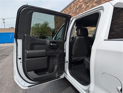 2023 Chevrolet Silverado 1500 Work Truck 4WD -- 4dr CREW CAB - Backup Camera - Bluetooth - 1 Owner - NO Accident - Clean Title - Photo 18 - Wood Dale, IL 60191