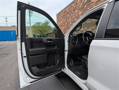 2023 Chevrolet Silverado 1500 Work Truck 4WD -- 4dr CREW CAB - Backup Camera - Bluetooth - 1 Owner - NO Accident - Clean Title - Photo 16 - Wood Dale, IL 60191