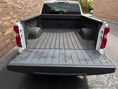 2023 Chevrolet Silverado 1500 Work Truck 4WD -- 4dr CREW CAB - Backup Camera - Bluetooth - 1 Owner - NO Accident - Clean Title - Photo 27 - Wood Dale, IL 60191