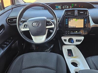 2016 Toyota Prius Three -- One Owner - Navigation - 52 Miles per  Galllon - Backup Camera - Bluetooth - NO Accident - Clean Title - All Serviced - Photo 10 - Wood Dale, IL 60191