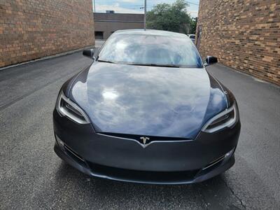 2017 Tesla Model S 90D AWD -- 329 Miles on Full Charge -  Subzero Weather Features - Full-self Driving Capability - Ultra High Fidelity Sound - Autopilot - Premium Upgrades Package - Smart Air Suspension - Power and Lighting Package - Photo 5 - Wood Dale, IL 60191
