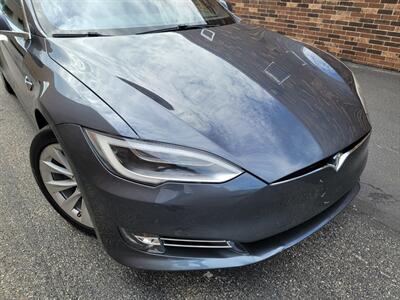 2017 Tesla Model S 90D AWD -- 329 Miles on Full Charge -  Subzero Weather Features - Full-self Driving Capability - Ultra High Fidelity Sound - Autopilot - Premium Upgrades Package - Smart Air Suspension - Power and Lighting Package - Photo 37 - Wood Dale, IL 60191