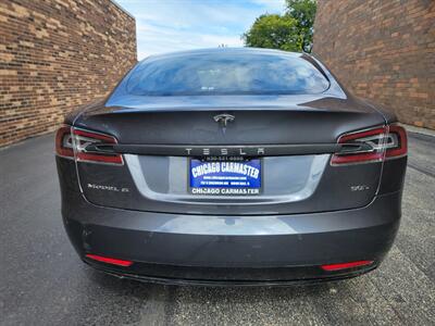2017 Tesla Model S 90D AWD -- 329 Miles on Full Charge -  Subzero Weather Features - Full-self Driving Capability - Ultra High Fidelity Sound - Autopilot - Premium Upgrades Package - Smart Air Suspension - Power and Lighting Package - Photo 40 - Wood Dale, IL 60191