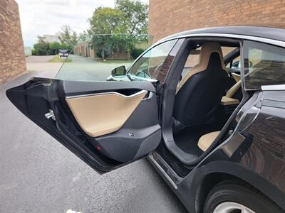 2016 Tesla Model S 85D AWD -- 310 Miles Full Charge -  Autopilot - Subzero Weather Package - Premium Upgrades Package - SunRoof - Standard Suspension - Power Lighting Package - Clean Title - Photo 21 - Wood Dale, IL 60191