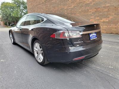 2016 Tesla Model S 85D AWD -- 310 Miles Full Charge -  Autopilot - Subzero Weather Package - Premium Upgrades Package - SunRoof - Standard Suspension - Power Lighting Package - Clean Title - Photo 4 - Wood Dale, IL 60191