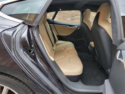 2016 Tesla Model S 85D AWD -- 310 Miles Full Charge -  Autopilot - Subzero Weather Package - Premium Upgrades Package - SunRoof - Standard Suspension - Power Lighting Package - Clean Title - Photo 26 - Wood Dale, IL 60191