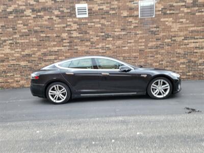2016 Tesla Model S 85D AWD -- 310 Miles Full Charge -  Autopilot - Subzero Weather Package - Premium Upgrades Package - SunRoof - Standard Suspension - Power Lighting Package - Clean Title - Photo 5 - Wood Dale, IL 60191