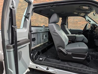2014 Ford F-250 Super Duty XL 4X4 -- FX4 Off Road Pkg -- SuperCab  - Power Stroke 6.7L Biodiesel Turbo V8 400hp - NO Accident - All Serviced - Clean Title - Photo 21 - Wood Dale, IL 60191