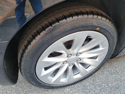 2018 Tesla Model S 75D AWD - 260 Miles on Full Charge -  Autopilot - Glass Roof - Smart Air Suspension - Charge & Drive - Clean Title - Warranty - Photo 33 - Wood Dale, IL 60191